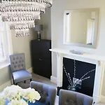 Valley Road, Fabulous 4 Bedroom House