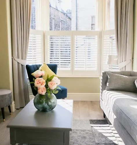 別荘 Valley Road, Fabulous 4 Bedroom House